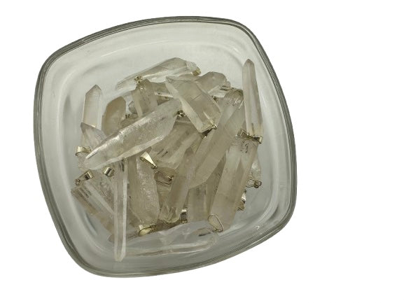 COLGANTE EN PUNTA NATURAL CUARZO CRISTAL