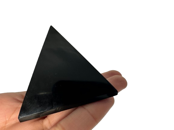 PIRÁMIDE DE OBSIDIANA NEGRA