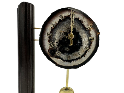 RELOJ DE ÁGATA NEGRA NATURAL CON BASE